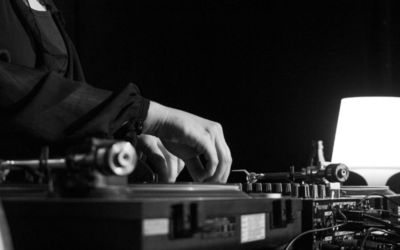DJ – Surprise Set